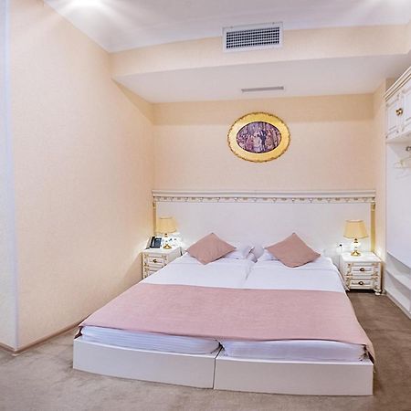 Vintage Hotel Tbilisi Bagian luar foto