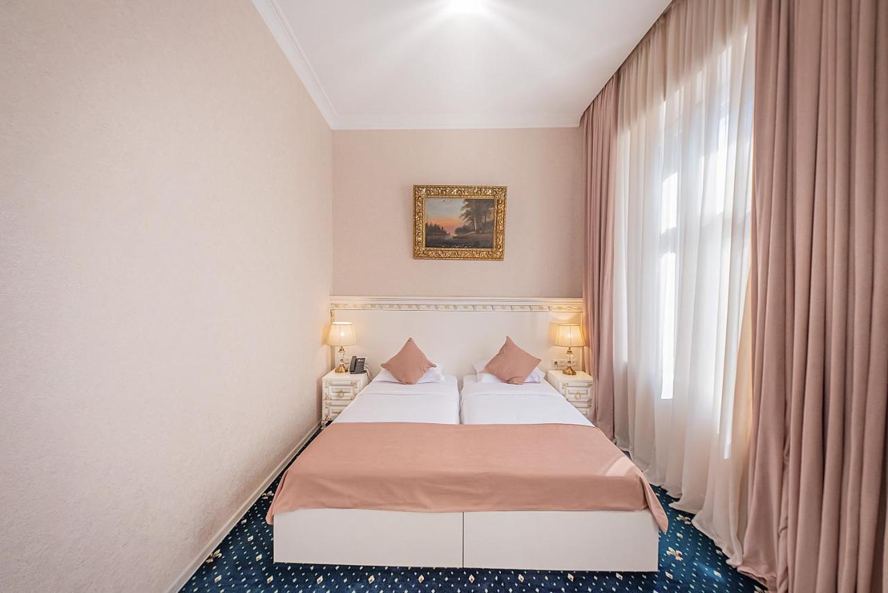 Vintage Hotel Tbilisi Bagian luar foto
